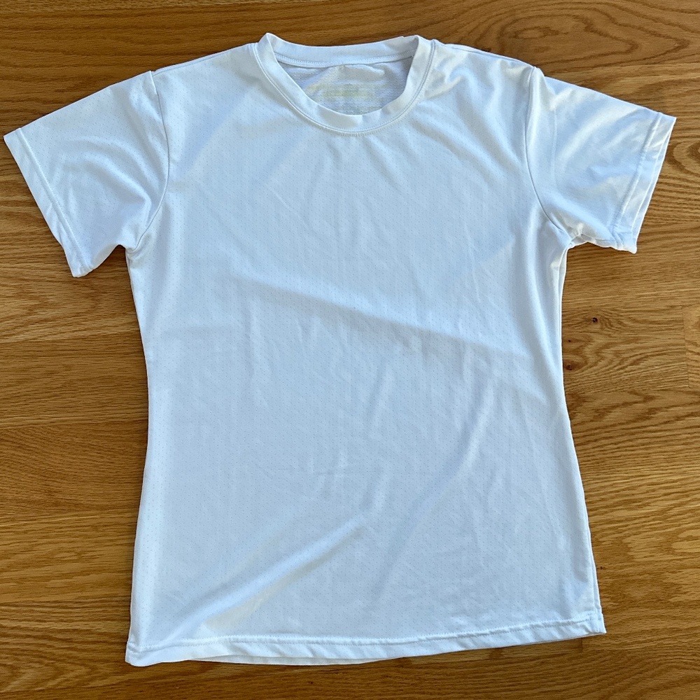 RunningSkirts White Performance Tee (M)